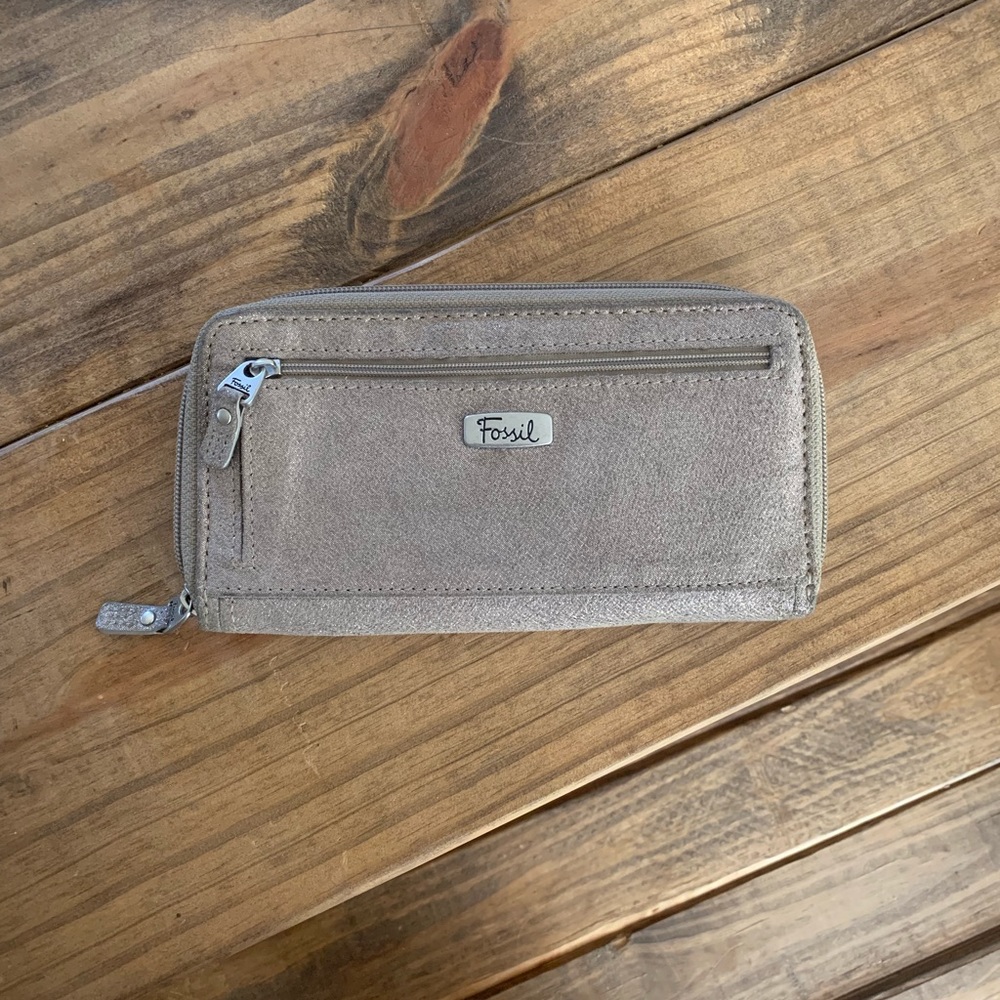 Fossil silver grey wallet